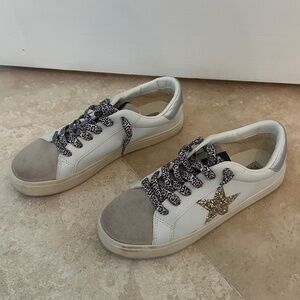 Steve Madden Sneakers - Size 7